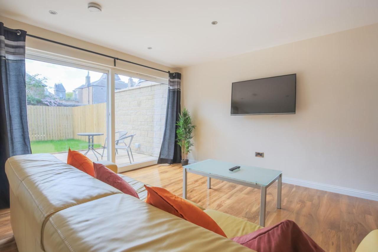 Stylish Modern Newly Built Apartment 15 Min From City Centre Edimburgo Exterior foto